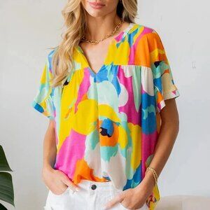 SEW IN LOVE Feminine Yellow/Mint V-Neck Floral Short Sleeve Top